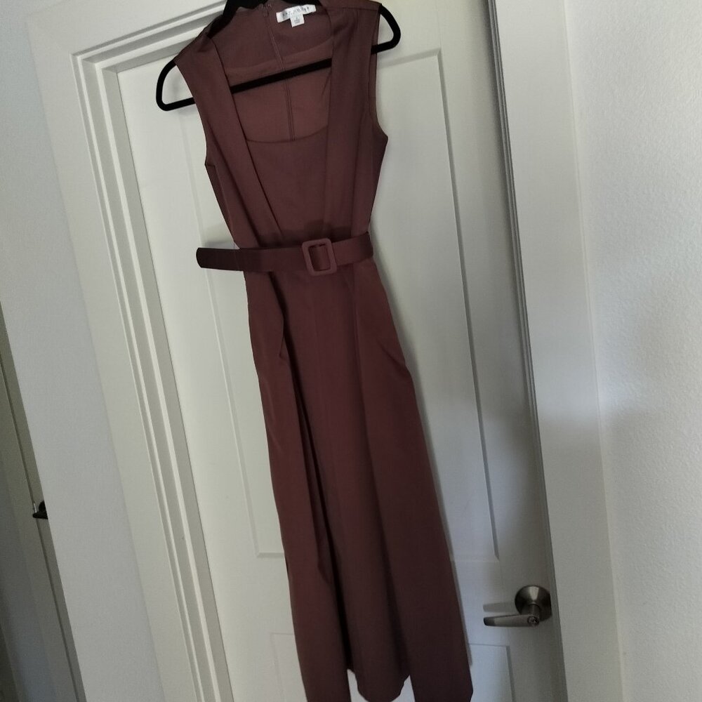 Beautiful midi Kay Under dress